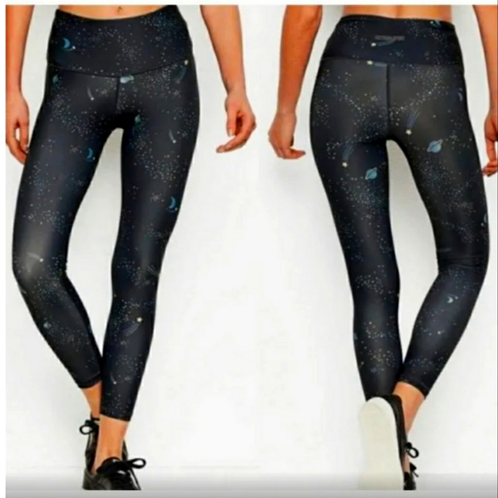 Victoria Secret Sport Galaxy Planet Print. 7/8 Active Leggings. Size S